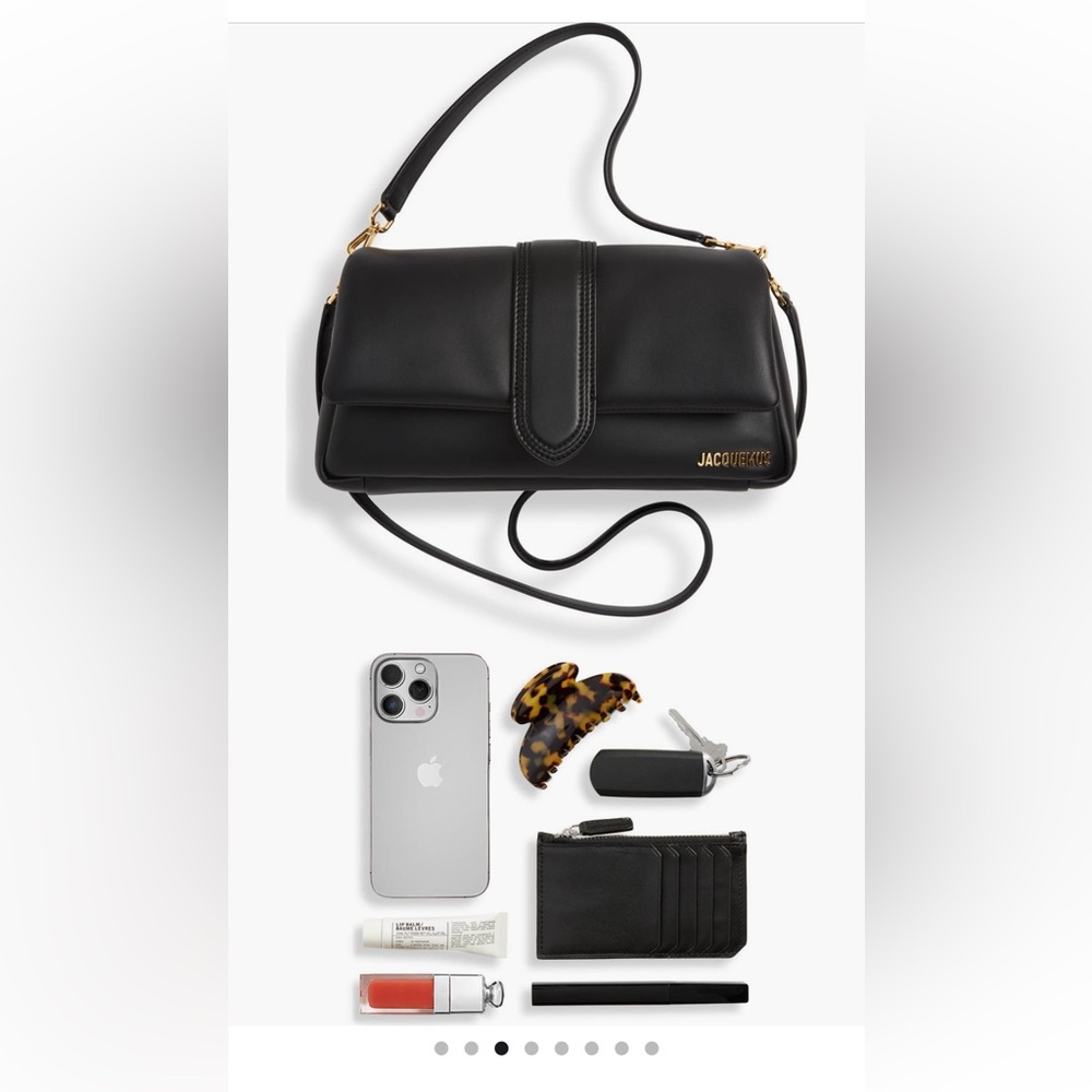 Jacquemus Noir Leather Handbag with Gold Details - Picture 3 of 8